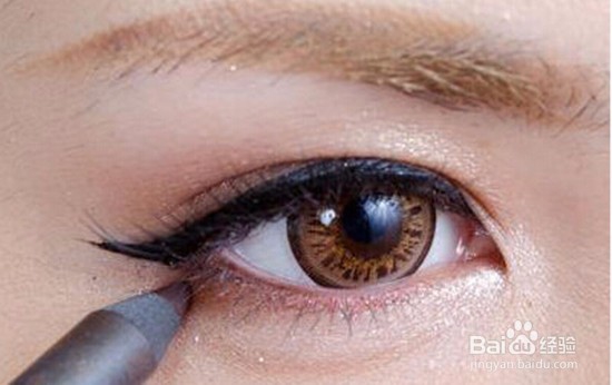 你为什么画不好卧蚕妆?分享两个化妆技巧吧~