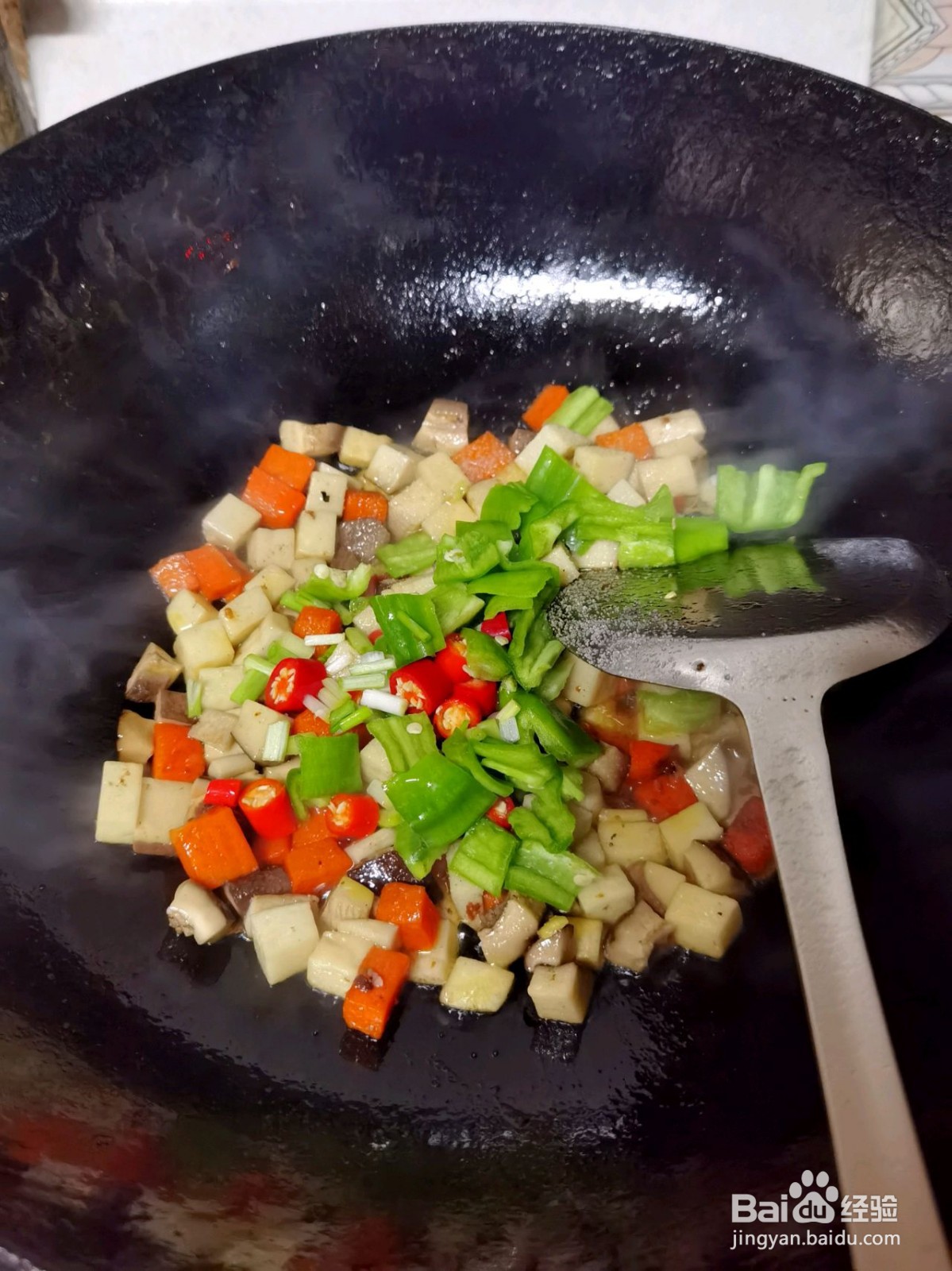 杏鲍菇炒鸡丁怎么做