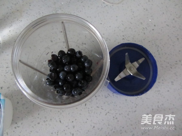 蓝莓酸奶的做法