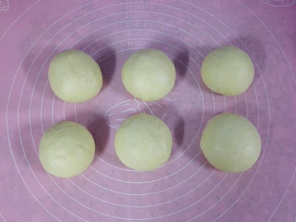 奶油肉松香葱小面包