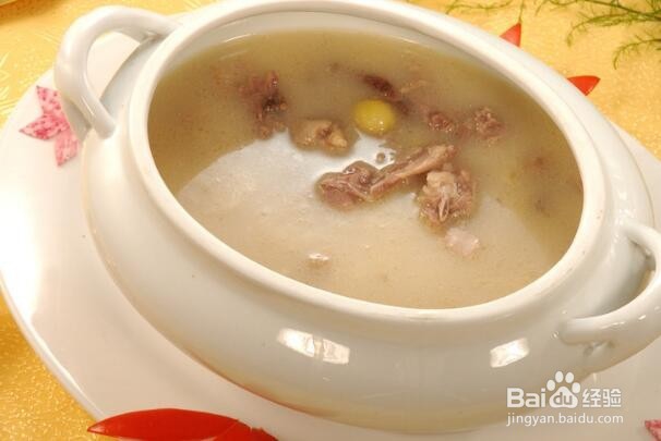 好吃的银杏蒸鸭