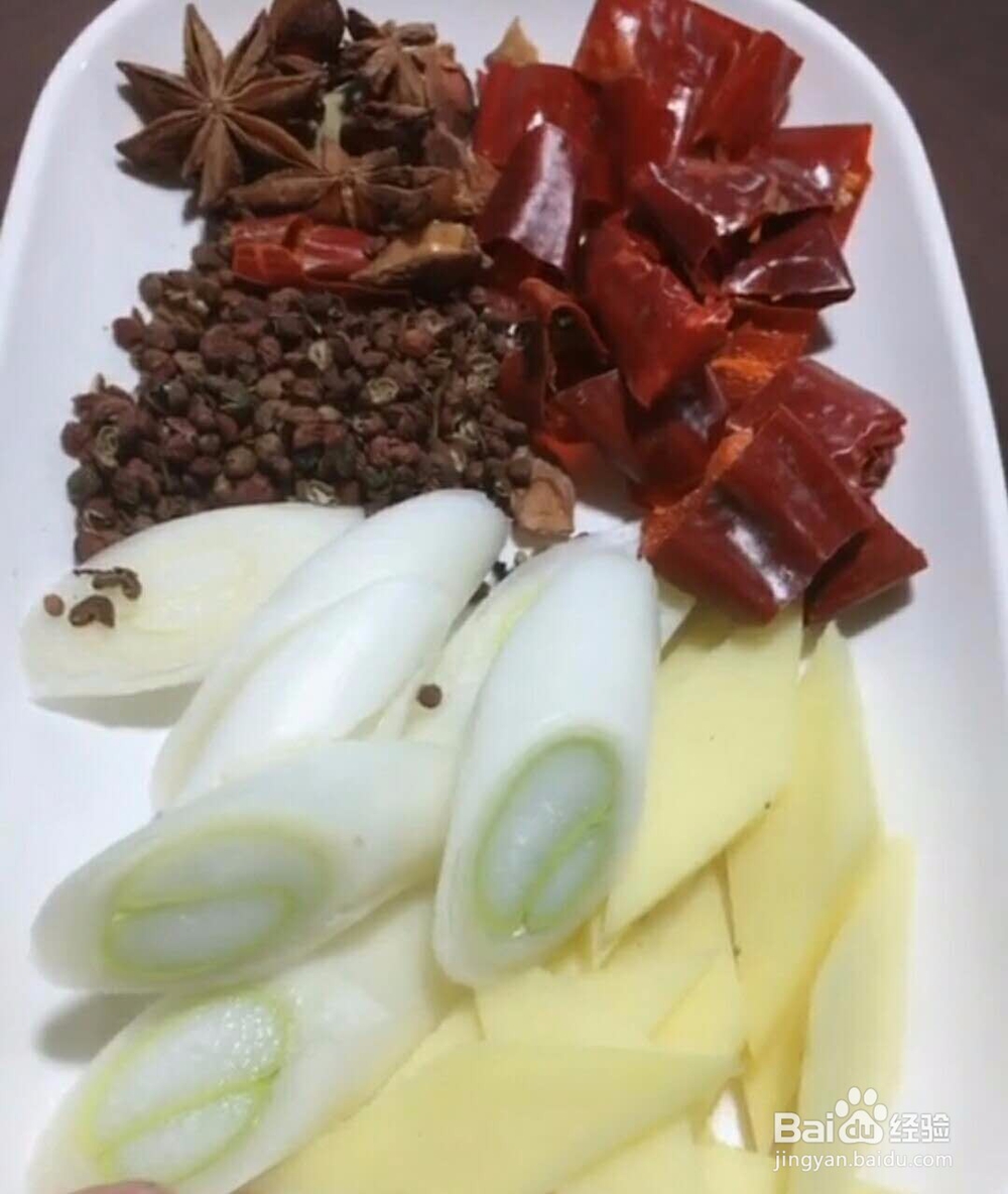 酱香猪耳朵做法