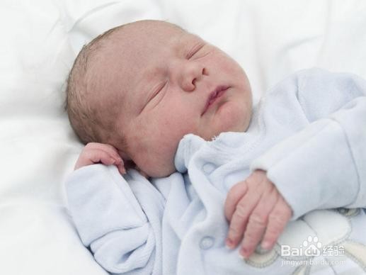 宝宝出生后第一天，新手爸妈该如何应对？