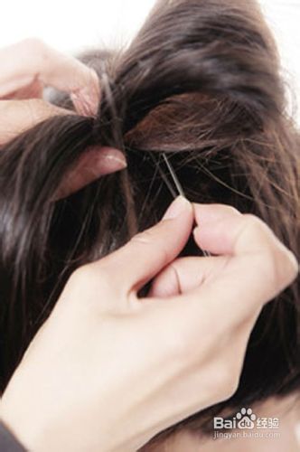 教你编一个英伦蝴蝶结 你也试试吧