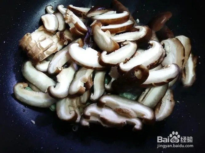 豆苗炒花菇