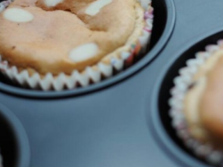 蓝莓糯米纸杯蛋糕的做法