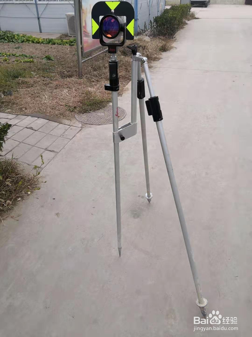 如何使用徕卡TS09PLUS全站仪进行测量放样