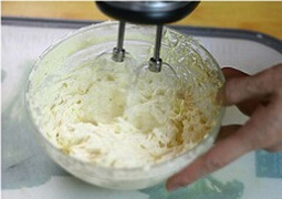 双色棋格奶油蛋糕