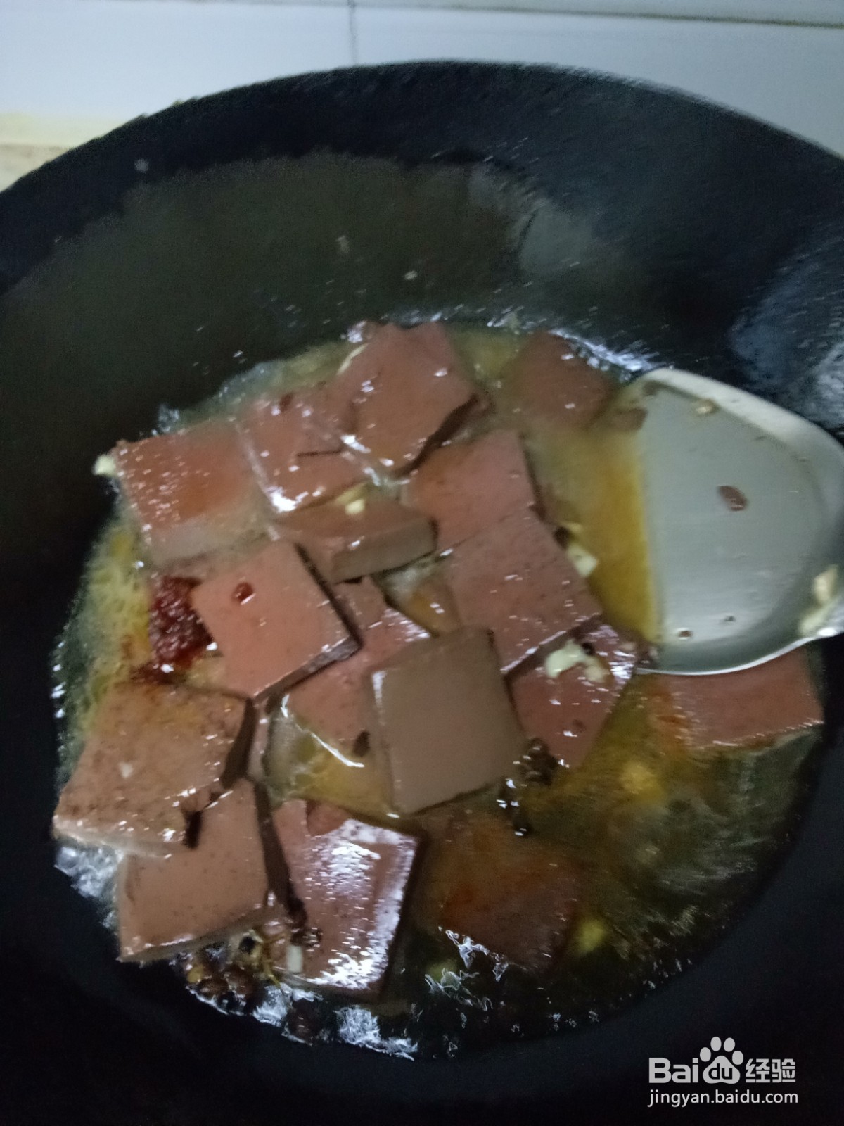 家常青椒炒鸭血