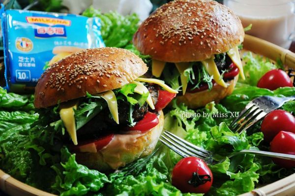 猪排芝士汉堡包
