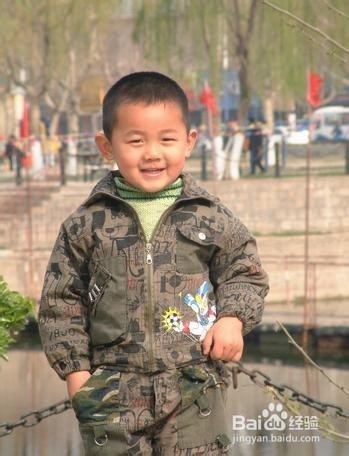 父母如何面对男孩的英雄情结