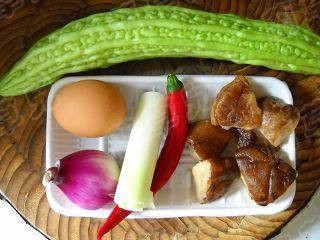 夏日苦瓜炒鸡蛋