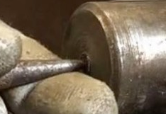 螺栓断在螺纹孔内,怎么取出