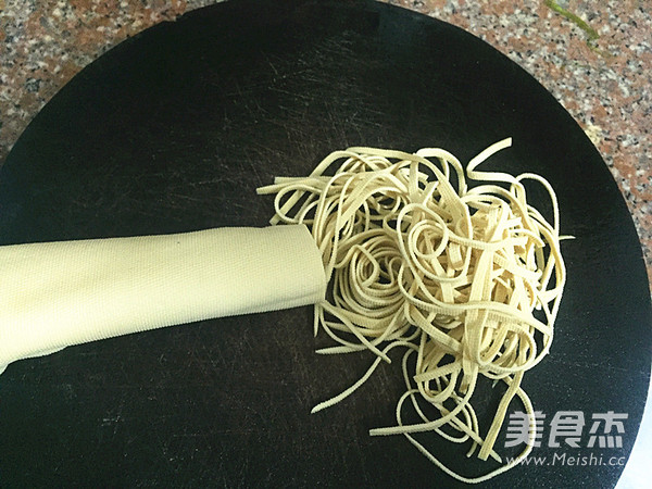 香拌豆腐皮的做法