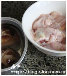 菜心香菇滑鸡粥