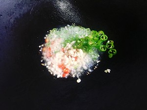 蒜蓉蚝油秋葵的做法