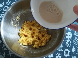 食补养生奶香玉米窝窝头的做法