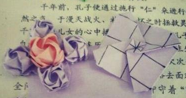 如何折出像电影《驱魔猎人》里的漂亮的玫瑰戒指