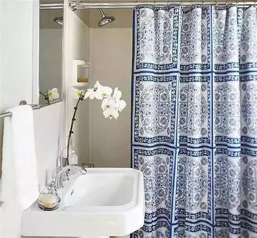 冬天洗澡想挂浴帐、浴帘，如何挂