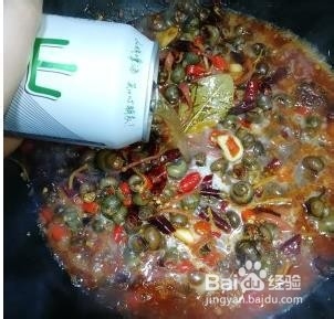 香辣味浓,滑嫩爽口的爆炒田螺