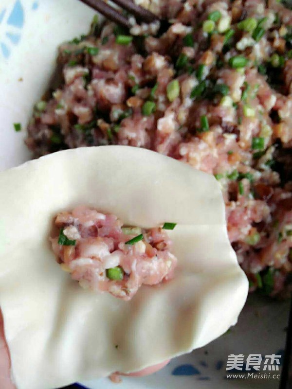 抄手的家常做法