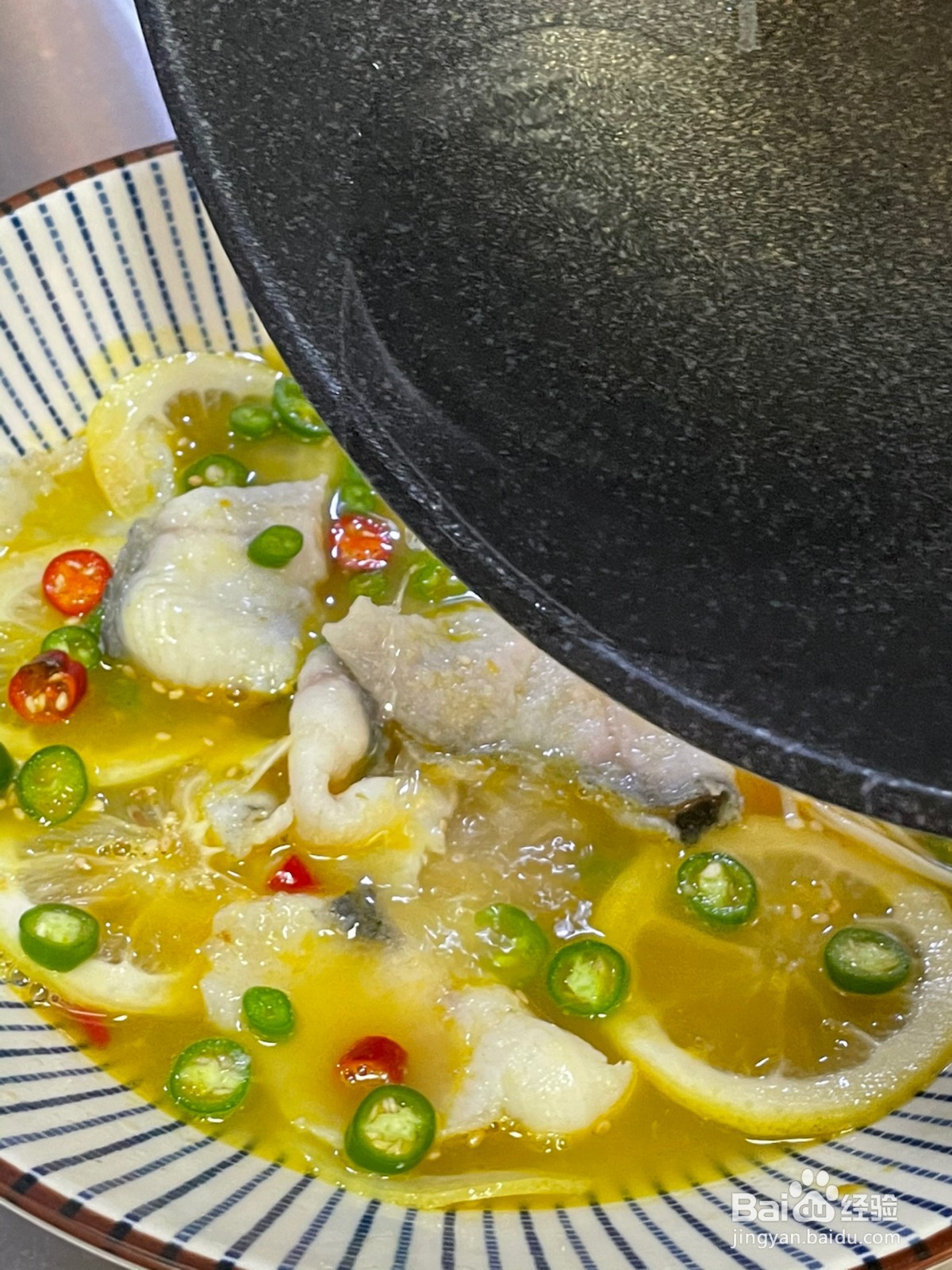 金汤柠檬酸菜鱼的做法