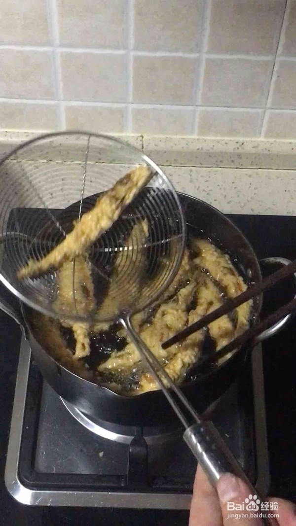 香酥多春鱼的做法