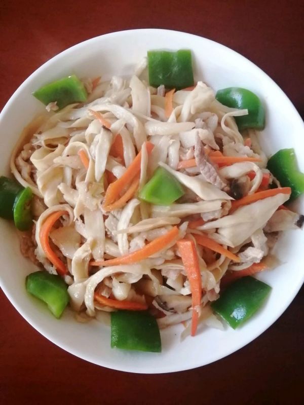手撕杏鲍菇炒肉丝
