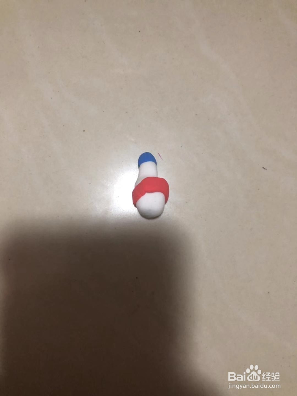 制作江小白酒瓶