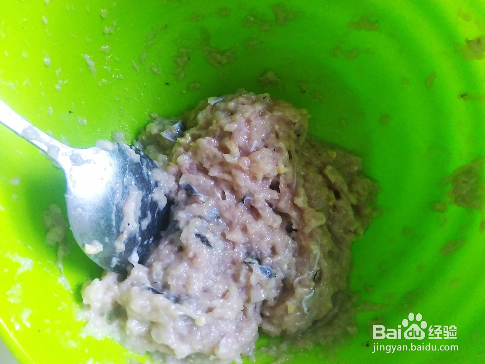 丝瓜和鱼丸这样滚汤，鲜美又好吃