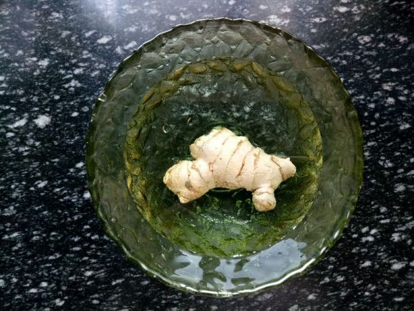 排毒去湿姜枣茶