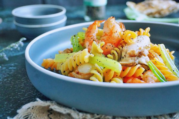 海鲜螺旋五彩意面