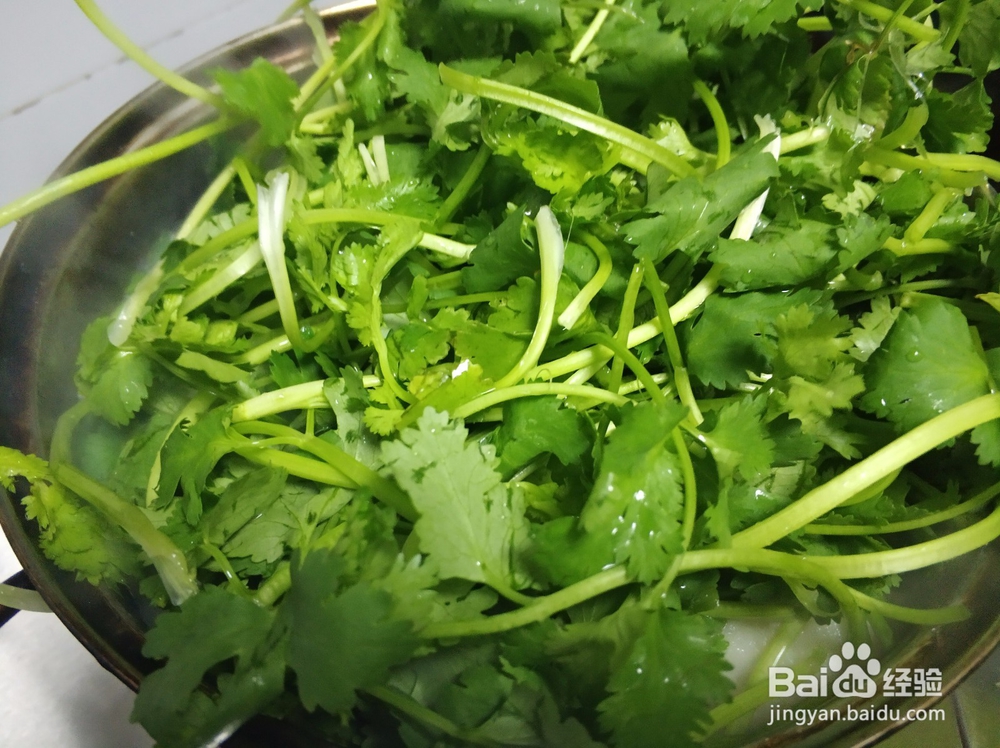 墨鱼丸鸡蛋元荽煮米粉怎么做？