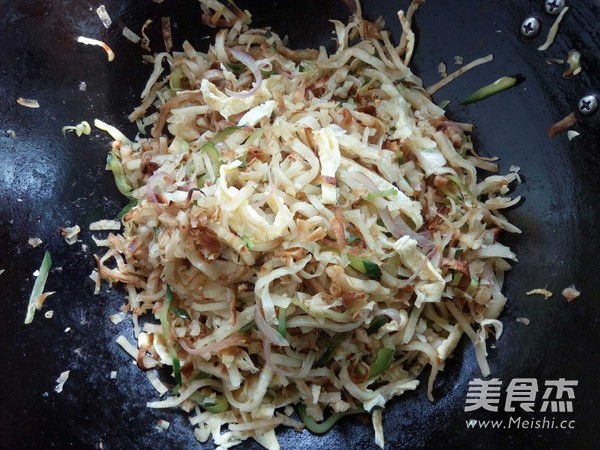 葱头黄瓜鸡蛋炒饼