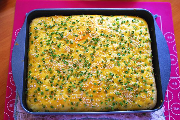 葱香肉松面包卷