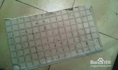 卫生间瓷砖掉了怎么粘