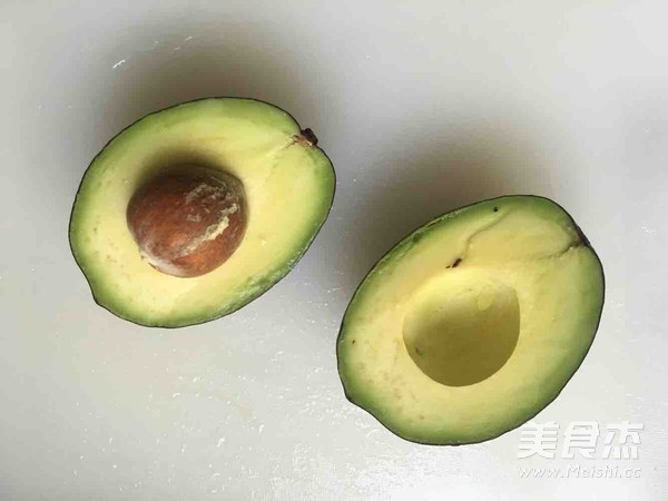 牛油果鲜虾沙拉
