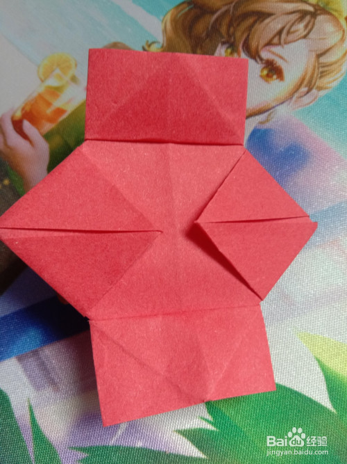 如何用彩纸折叠衣服