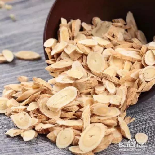 黄芪的培育方法和注意事项