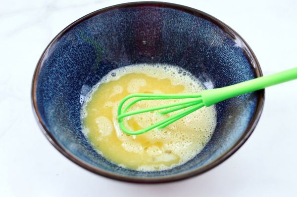 奶香水果干华夫饼