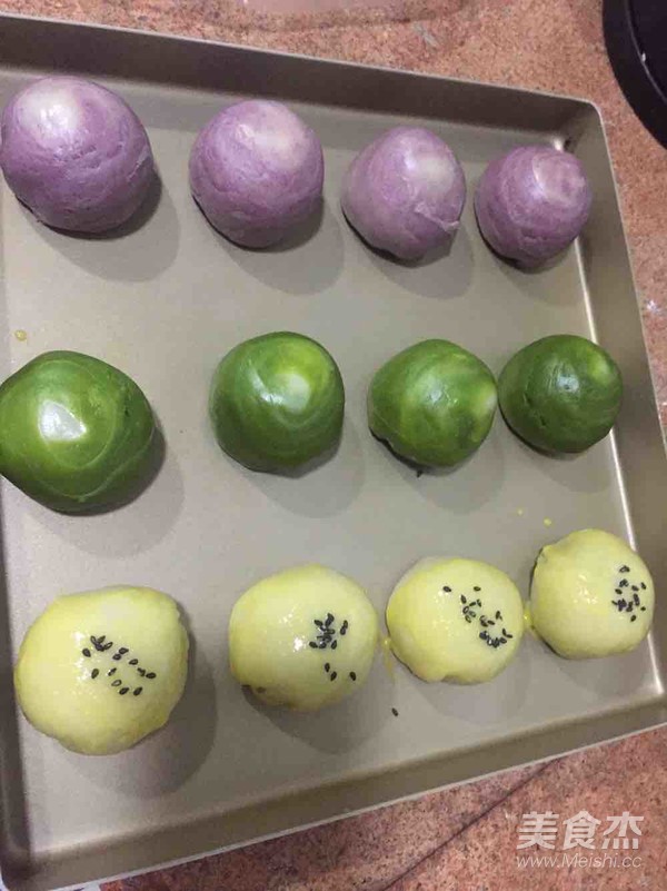 花式蛋黄酥的做法