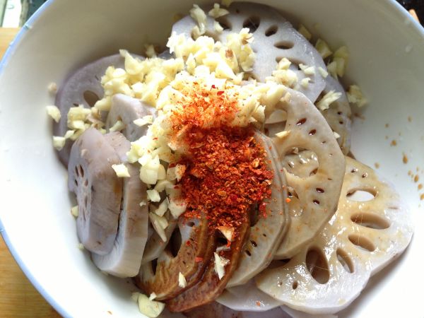 酌酒开胃凉拌藕