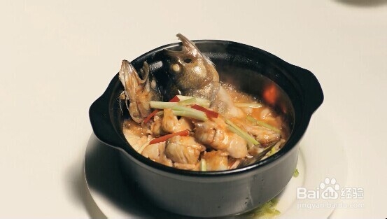 海与火之歌(茄汁鲈鱼)的做法