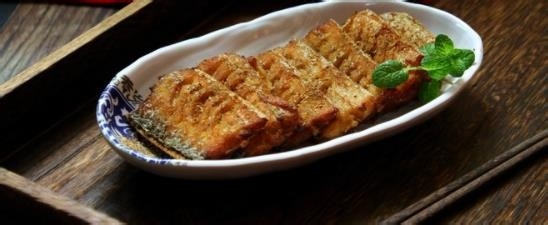 怎样炸带鱼不粘锅