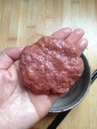 如何做牛肉汉堡