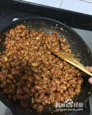 怪味花生的做法