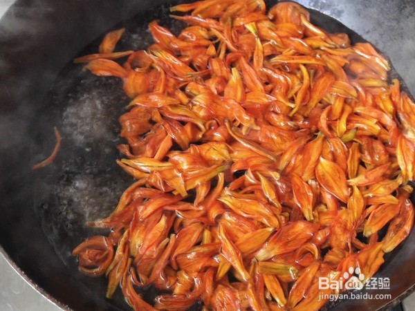 凉拌百合花的做法