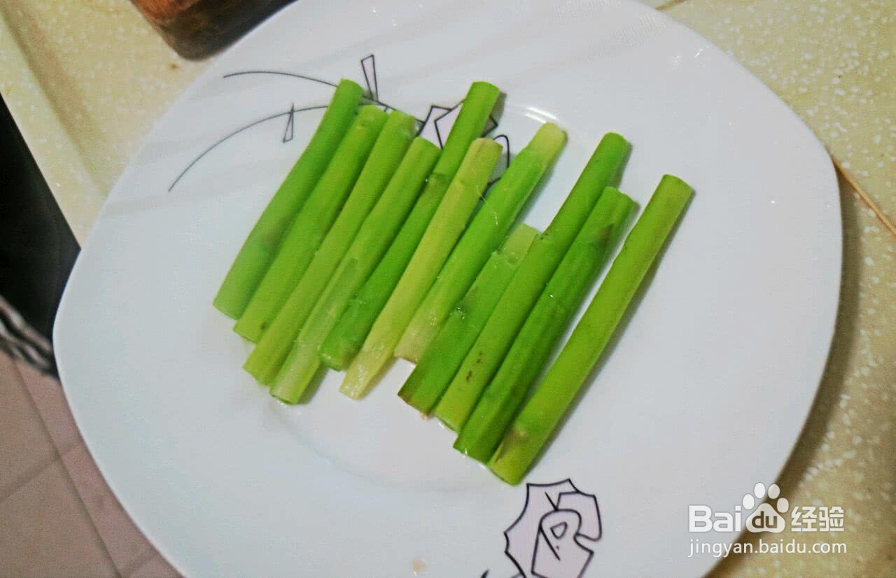 金针菇三文鱼卷的做法