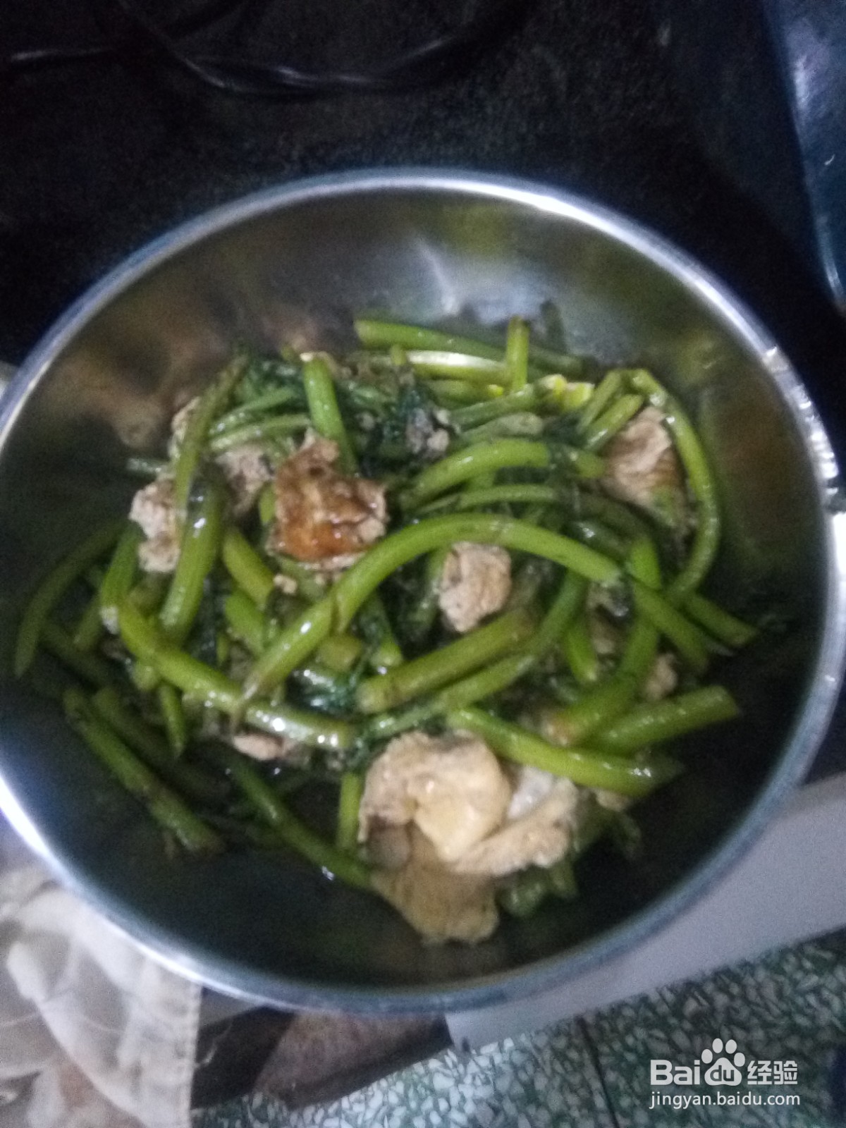 家常菜茼蒿炒鸡蛋