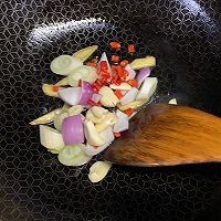 超简单年夜菜【爆炒花蛤】,网红菜自己做
